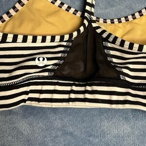 Lululemon Athletica Size XS Small 0-2 Black and White Striped Sports Bra